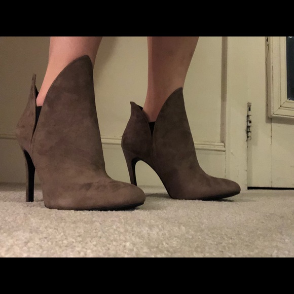 Nine West Grey suede booties - Picture 7 of 8